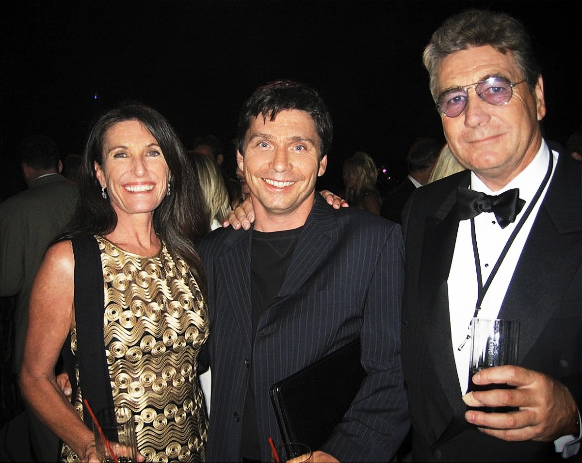 A photo of Zbigniew Modej with Wendy and Vic Armstrongs
